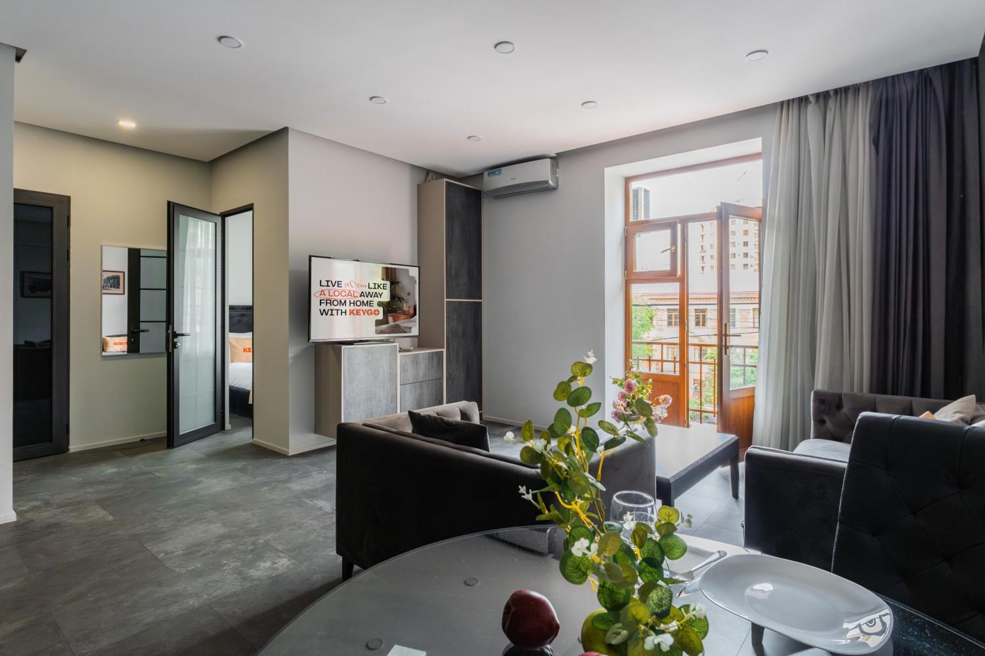 エレバンDesigned 1Br Balcony To Saryan St Self-Enrty Keygo 29アパートメント エクステリア 写真