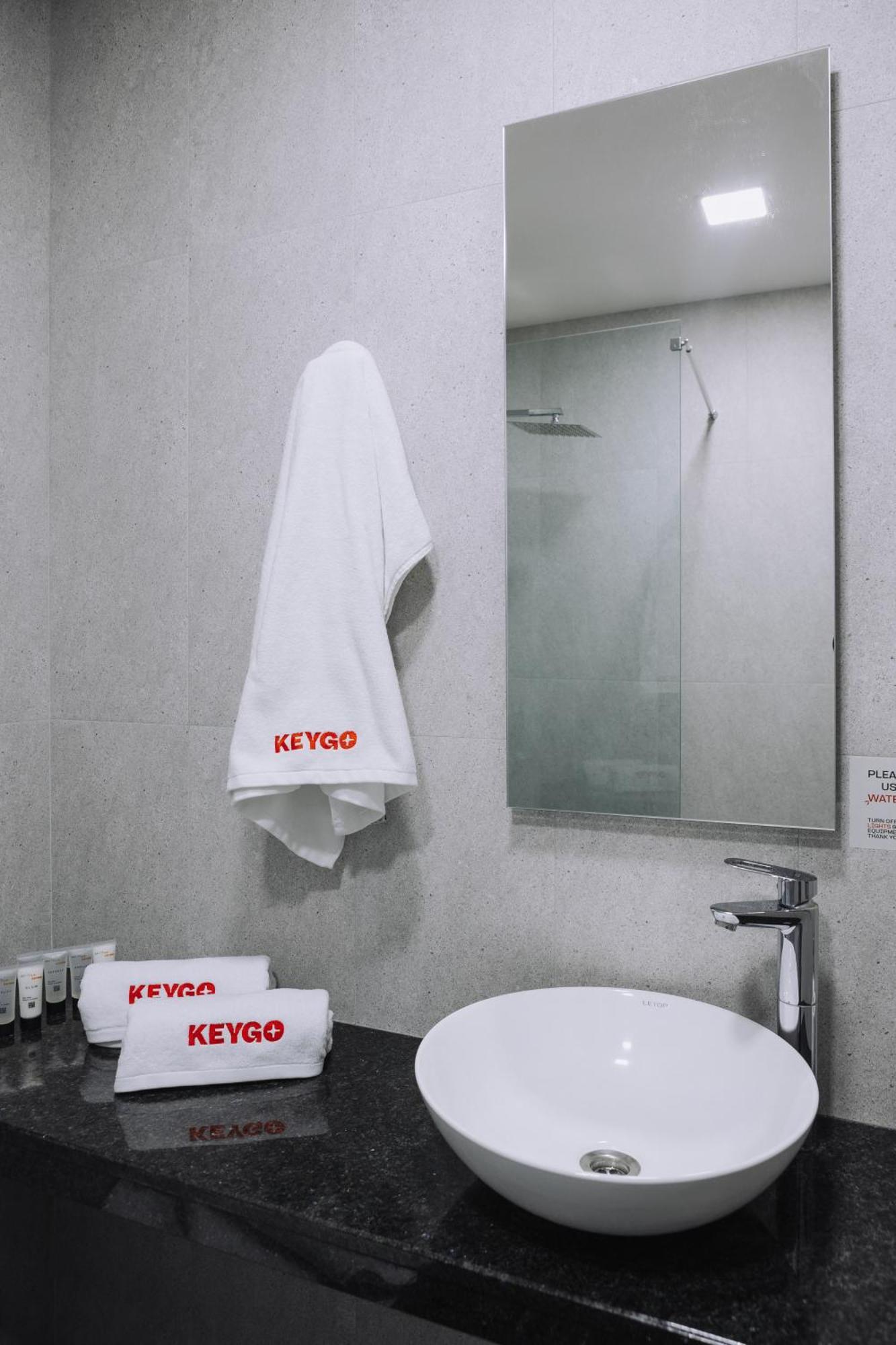 エレバンDesigned 1Br Balcony To Saryan St Self-Enrty Keygo 29アパートメント エクステリア 写真